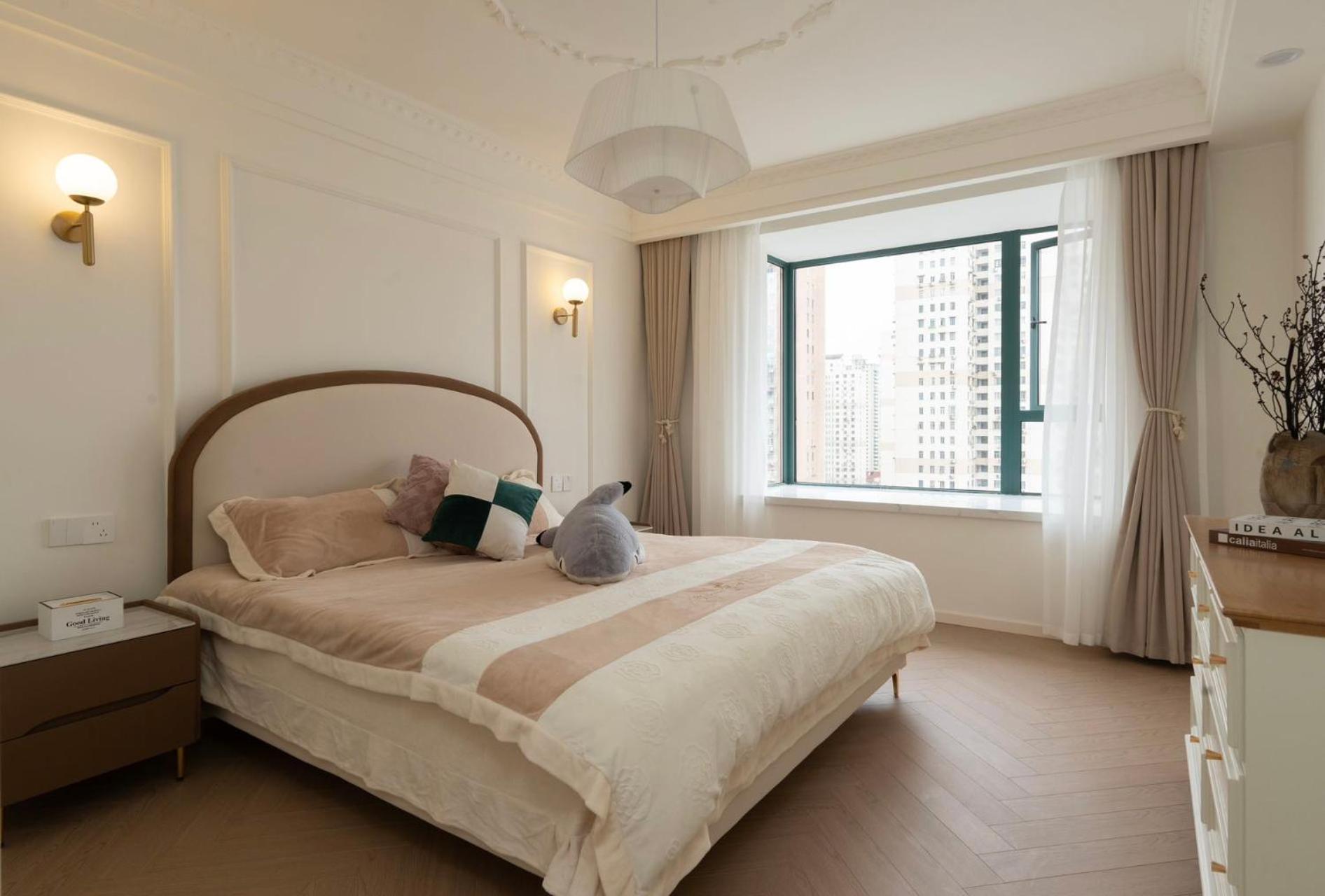 Eastern Hub - Xintiandi Branch French Romance People's Square Huaihai Road Bund Fuxing Jiayuan Big Three Apartment *
