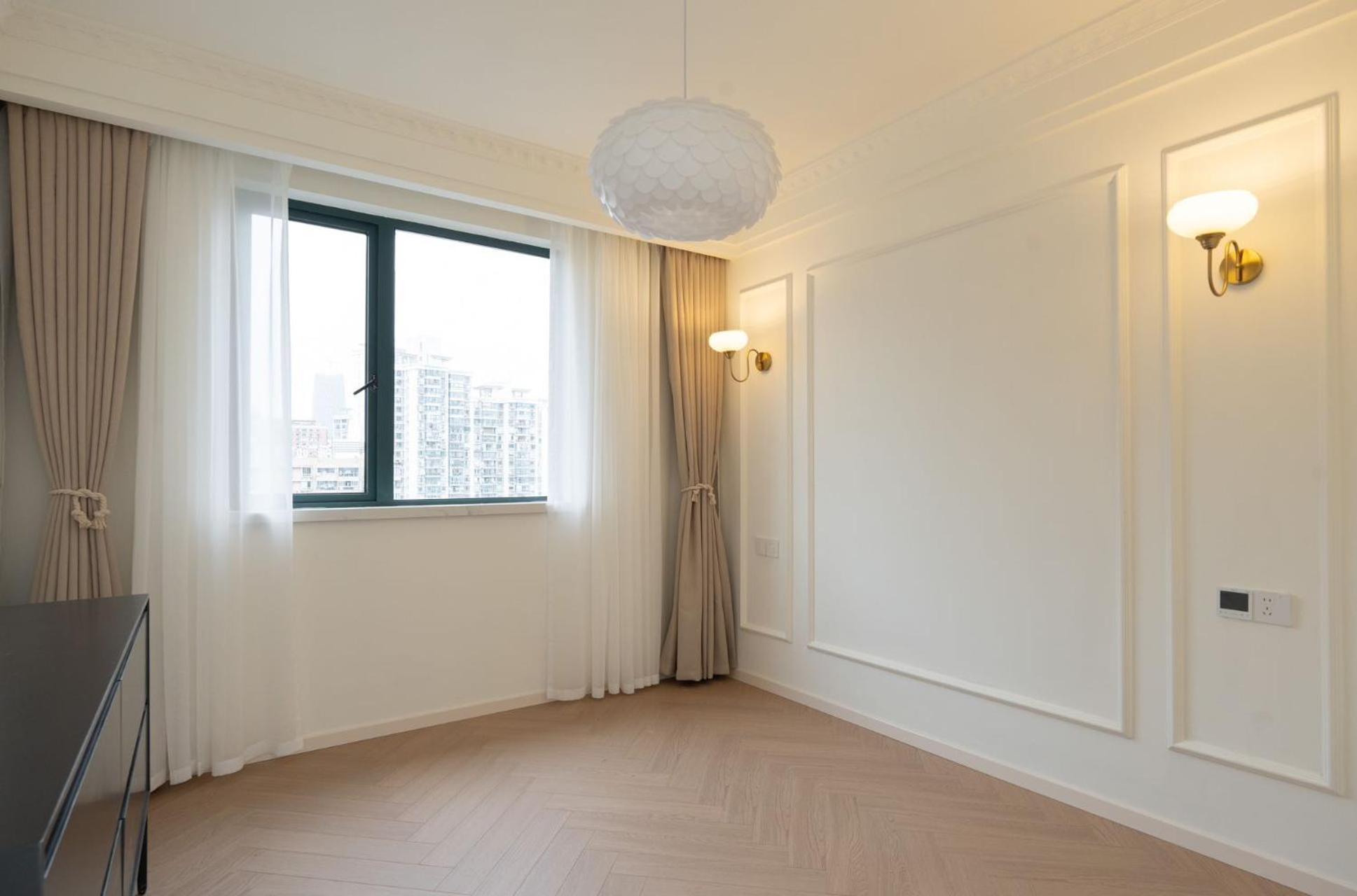 Eastern Hub - Xintiandi Branch French Romance People's Square Huaihai Road Bund Fuxing Jiayuan Big Three Apartment *